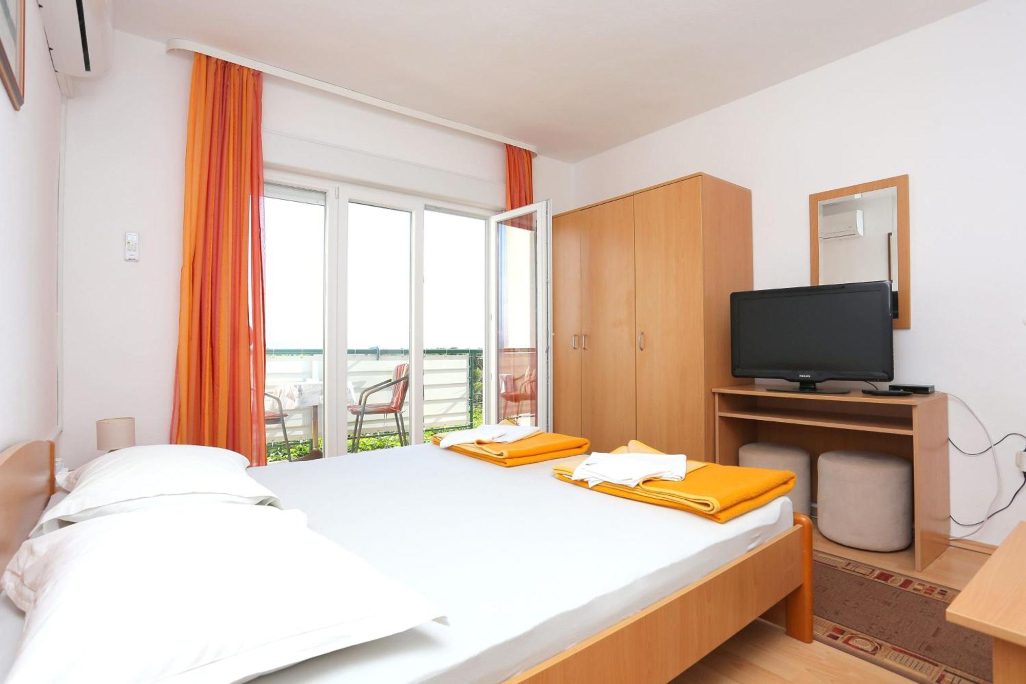 Apartments And Rooms With Parking Space Tucepi, Makarska - 5263 Phòng bức ảnh